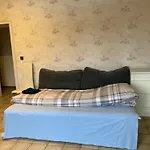 Geraeumiges Ganzes 90 M Zwei Schlafzimmer Wlan Privat Parkplatz Grosse Kueche Mit Essbereich Badewanne Waschmaschine Spuelmaschine Gesamte Gehoert Ihnen * 뒤스부르크