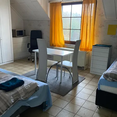 Geraeumiges Ganzes Apartment 90 M Zwei Schlafzimmer Wlan Privat Parkplatz Grosse Kueche Mit Essbereich Badewanne Waschmaschine Spuelmaschine Gesamte Unterkunft Gehoert Ihnen