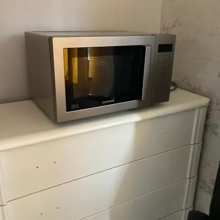 Apartamento Geraeumiges Ganzes 90 M Zwei Schlafzimmer Wlan Privat Parkplatz Grosse Kueche Mit Essbereich Badewanne Waschmaschine Spuelmaschine Gesamte Gehoert Ihnen *